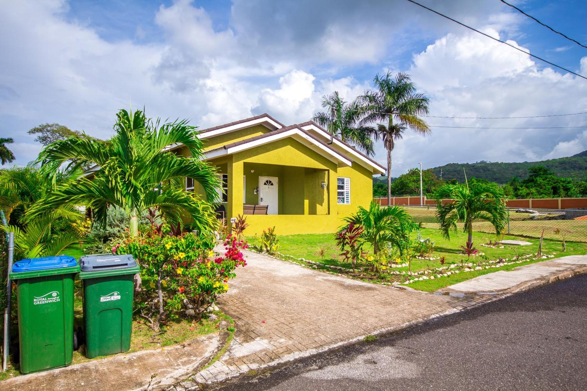 Ocho Rios Drax Hall Manor 3 Bed Sleeps 7 Saint Annʼs Bay Zewnętrze zdjęcie